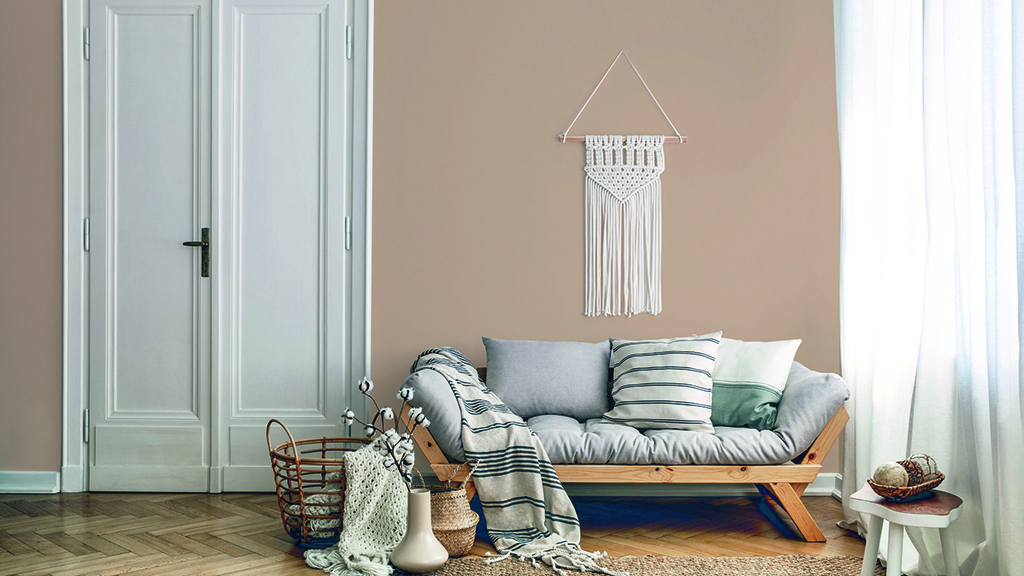 Jaka farba do ścian? Praktyczny poradnik po rodzajach i zastosowaniach