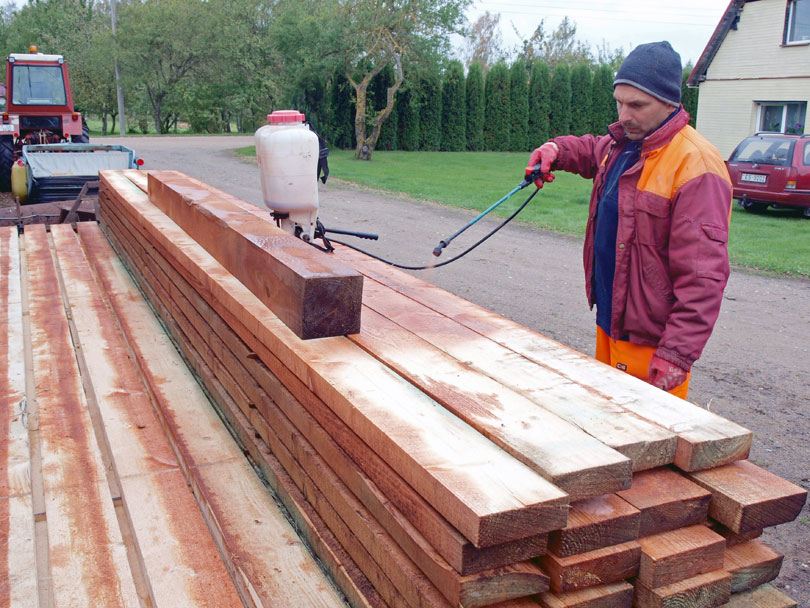 Jaki impregnat do drewna konstrukcyjnego? Poradnik i opinie ekspertów