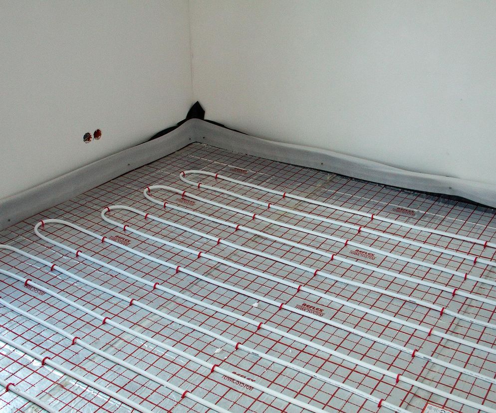 Jaki styropian na podłogę pod ogrzewanie podłogowe? Poradnik i wybór