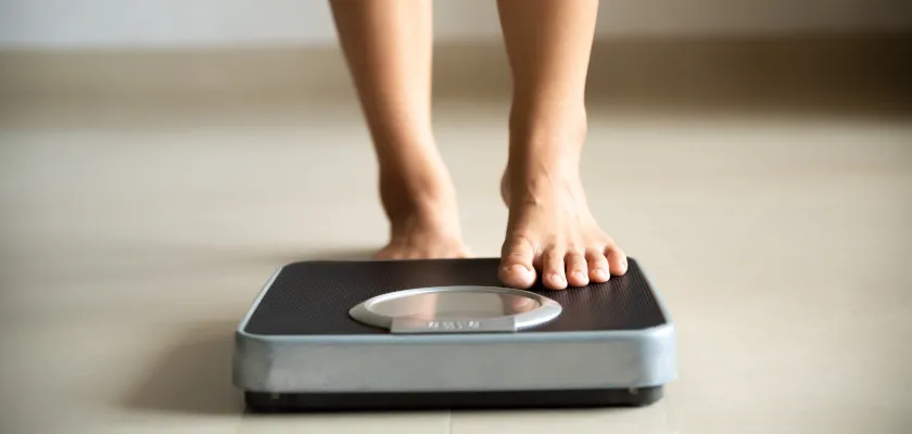 Jakie baterie do wagi łazienkowej wybrać? Pełny przewodnik po zasilaniu Twojej wagi