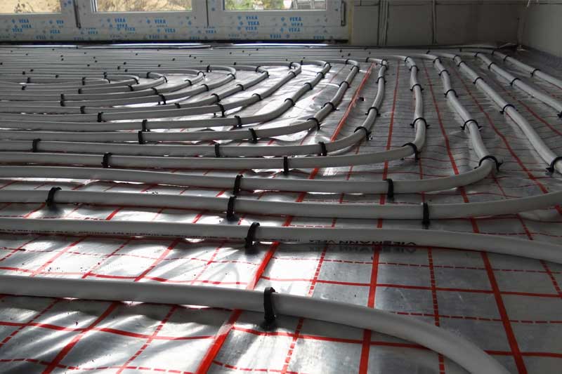 Jakie rury do ogrzewania podłogowego? Kompleksowy przewodnik po materiałach, właściwościach i wyborze